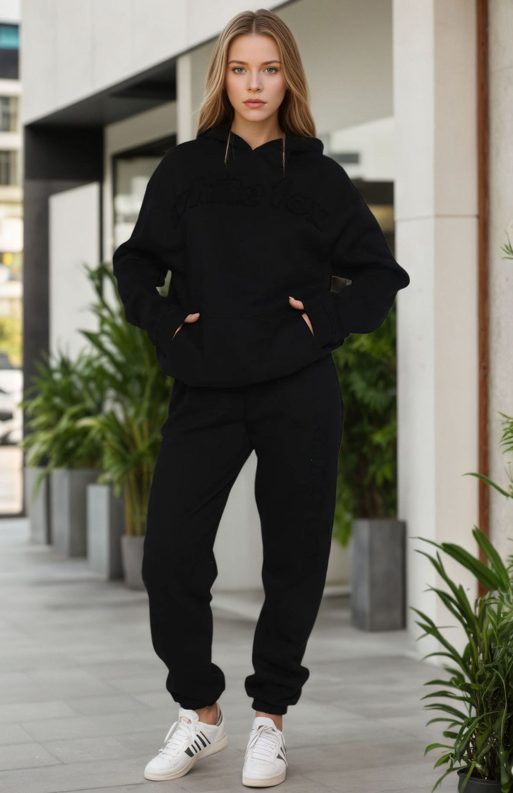 Fleece Hooded Sweatshirt & Fashionable Sports Blend Long Pants Two-Piece